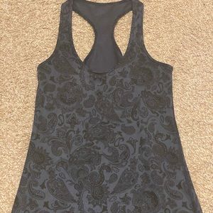 Lululemon Tank top - size 4